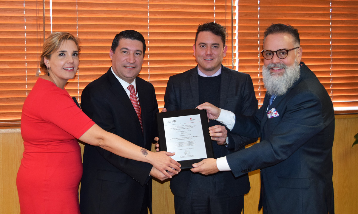 INECEP recibe acreditación como Organismo Certificador del CONOCER